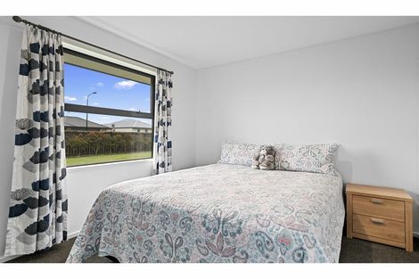 Photo of property in 32 Navy Loop, Rolleston, 7614