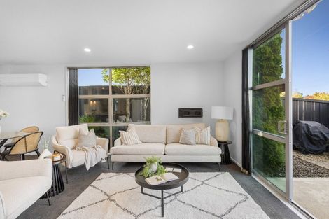Photo of property in 547 Barbadoes Street, Edgeware, Christchurch, 8013