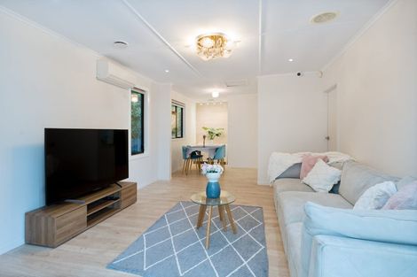 Photo of property in 12 Pomaria Road, Henderson, Auckland, 0610