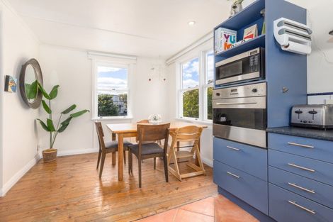 Photo of property in 118 Te Pene Avenue, Titahi Bay, Porirua, 5022