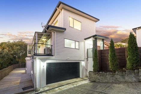 Photo of property in 2 Dhaka Lane, Ranui, Auckland, 0612