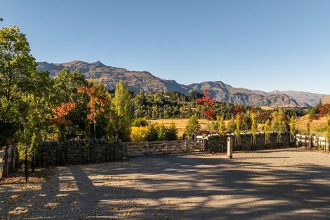 Photo of property in 111 Fitzpatrick Road, Dalefield, Queenstown, 9371