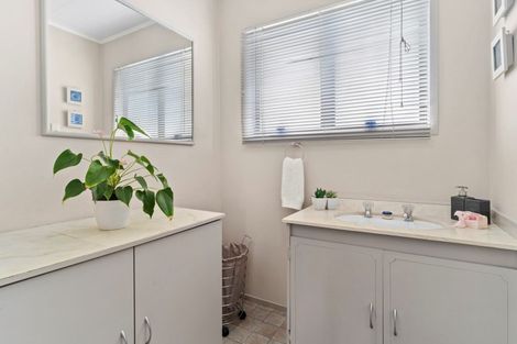 Photo of property in 50 Eversham Road, Mount Maunganui, 3116