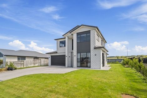Photo of property in 44 Huka Heights Drive, Rangatira Park, Taupo, 3330