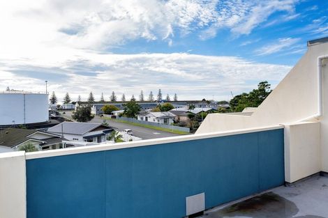 Photo of property in 4/80 Battery Road, Ahuriri, Napier, 4110