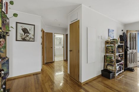 Photo of property in 16 Bush Point Road, Cable Bay, 0420