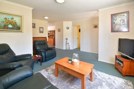 Photo of property in 67 Cabeleigh Drive, Helensville, 0800