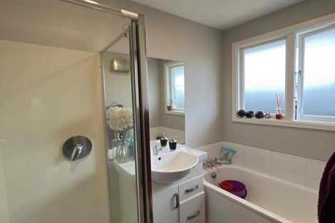 Photo of property in 2/72 Geraldine Street, Edgeware, Christchurch, 8013
