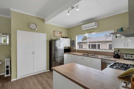 Photo of property in 33 Moore Avenue, Tawhero, Whanganui, 4501