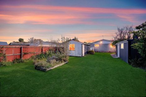 Photo of property in 18a Coopers Road, Dallington, Christchurch, 8061