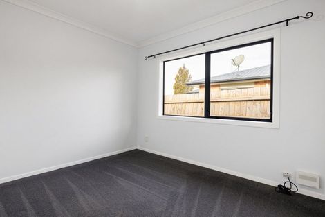 Photo of property in 9 Catalina Drive, Melville, Hamilton, 3206