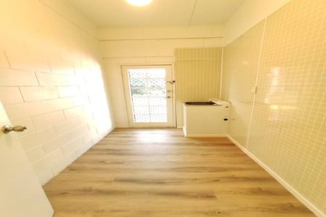 Photo of property in 12 Colwill Road, Massey, Auckland, 0614