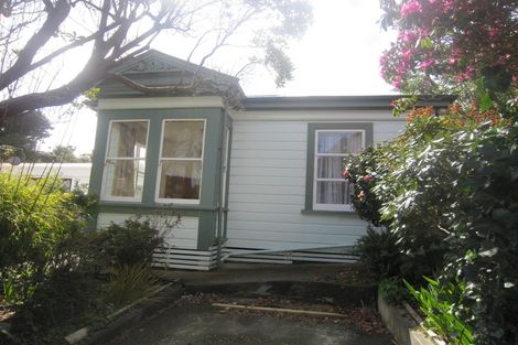 Photo of property in 5 Mckinley Crescent, Brooklyn, Wellington, 6021