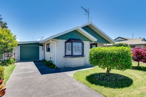 Photo of property in 415a Gloucester Street, Taradale, Napier, 4112