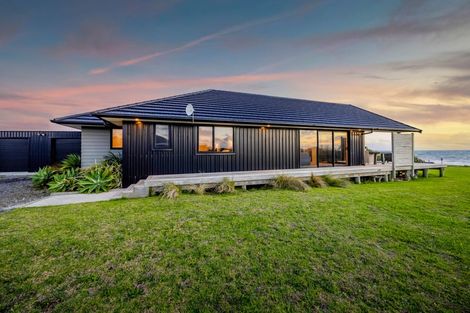 Photo of property in 288 Tai Road, Opunake, 4681