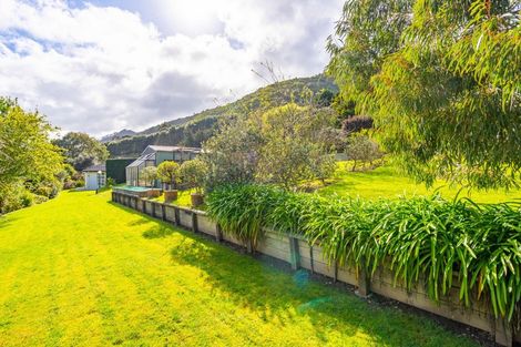 Photo of property in 35b Kotare Street, Waikanae, 5036