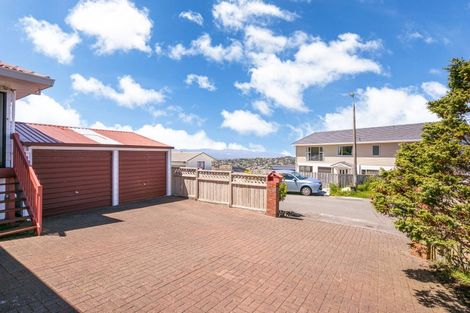 Photo of property in 7 Cathie Place, Karori, Wellington, 6012
