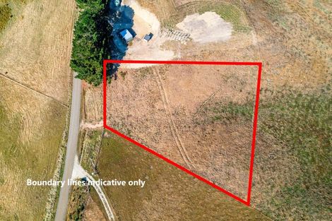 Photo of property in 628 Old Hill Road, Porangahau, 4291