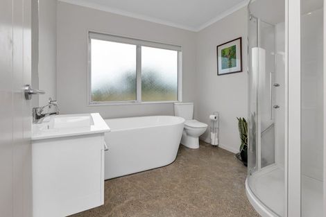 Photo of property in 16 Riverglen Road, Waipu, 0510