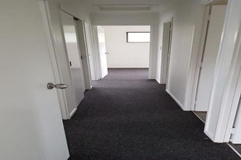 Photo of property in 20 Thistledew Place, Bayview, Auckland, 0629