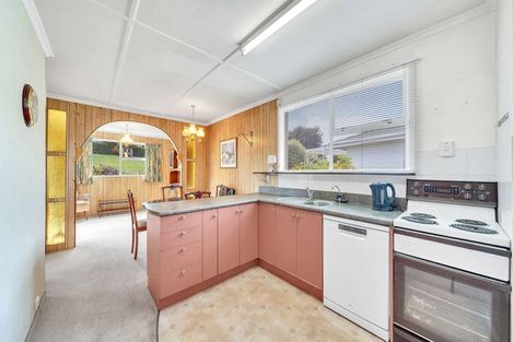 Photo of property in 12 Oxford Street, Holmes Hill, Oamaru, 9401