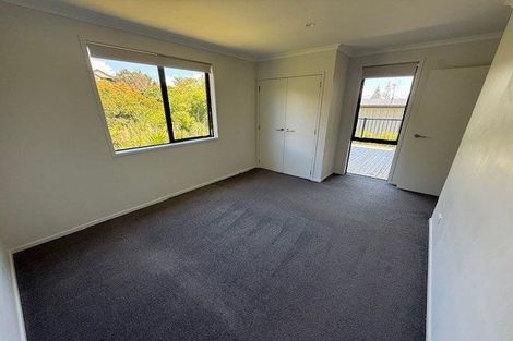 Photo of property in 16 Wrybill Way, Welcome Bay, Tauranga, 3112
