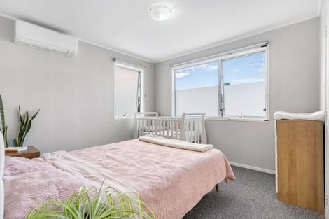 Photo of property in 23 Cherry Tree Place, Massey, Auckland, 0614