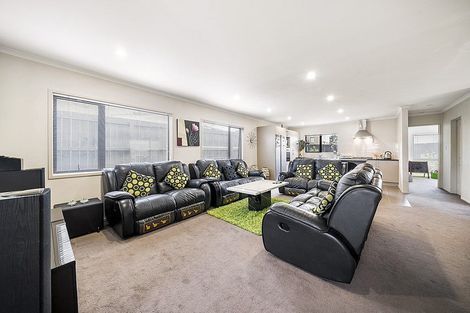 Photo of property in 4 Staten Place, Mangere, Auckland, 2022