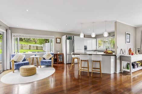 Photo of property in 26 Coromandel Crescent, Mairangi Bay, Auckland, 0630