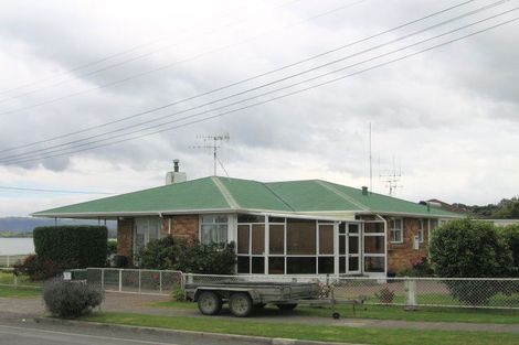 Photo of property in 1 Omokoroa Road, Omokoroa, 3114