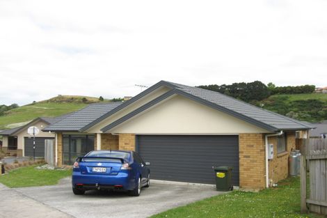 Photo of property in 28 Les Fisher Place, Pukekohe, 2120