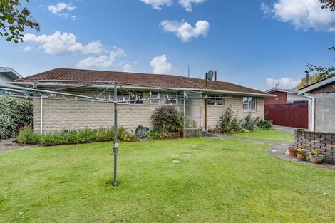 Photo of property in 17 Rosedale Place, Avonhead, Christchurch, 8042