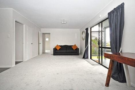 Photo of property in 2/31 Halsey Road, Manurewa, Auckland, 2102
