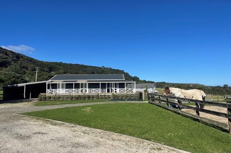 Photo of property in 12 Constable Road, Muriwai, Waimauku, 0881