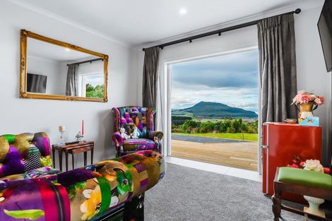 Photo of property in 11 Rangikatea Road, Omori, Turangi, 3381