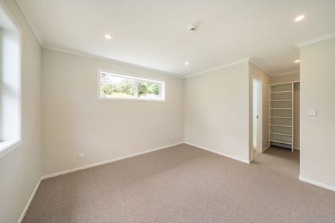 Photo of property in 70b Heretaunga Square, Silverstream, Upper Hutt, 5019