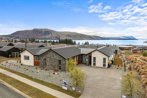 Photo of property in 25 Mistake Drive, Lake Tekapo, 7999