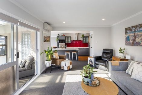 Photo of property in 53 Woolley Street, Avondale, Christchurch, 8061