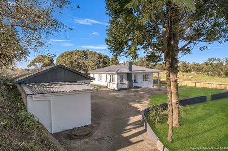 Photo of property in 33 Burns Street, Tawhero, Whanganui, 4501