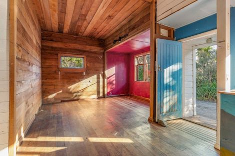 Photo of property in 172 Moeraki Road, Hinakura, Martinborough, 5784