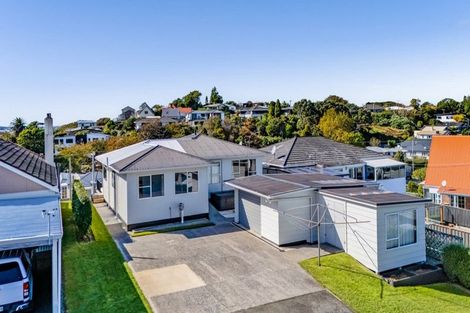 Photo of property in 92 Mangorei Road, Strandon, New Plymouth, 4312
