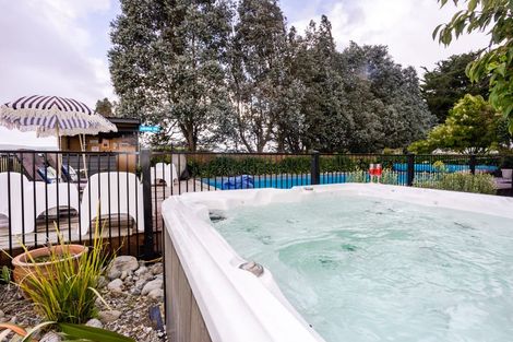 Photo of property in 247 Cross Line, Morison Bush, Greytown, 5794