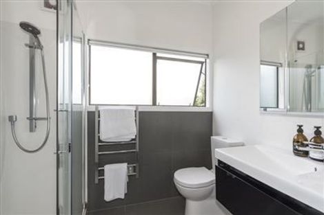 Photo of property in 79 Hastings Road, Mairangi Bay, Auckland, 0630