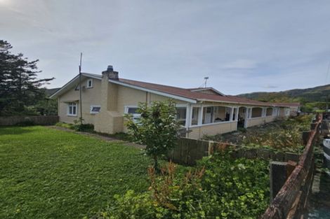 Photo of property in 3 Hay Street, Shannon, Palmerston North, 4474