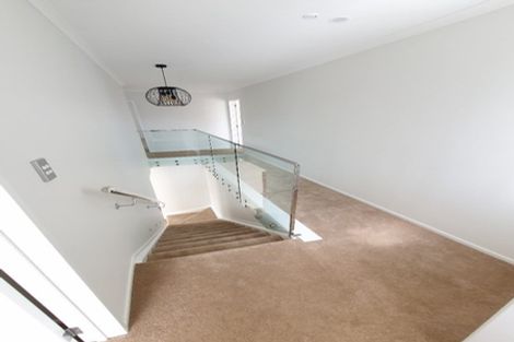 Photo of property in 7 Survila Street, Takanini, 2110