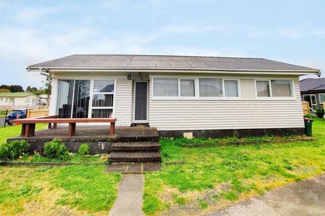 Photo of property in 70 Raglan Street, Mangere East, Auckland, 2024