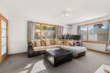 Photo of property in 2/124 Brookside Terrace, Bryndwr, Christchurch, 8053