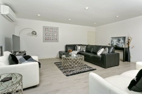 Photo of property in 26 Bushlands Park Drive, Albany, Auckland, 0632