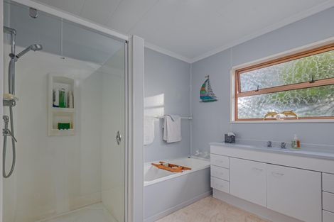 Photo of property in 17 Moyne Avenue, Milson, Palmerston North, 4414