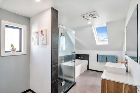 Photo of property in 3/48 Mcfaddens Road, St Albans, Christchurch, 8052